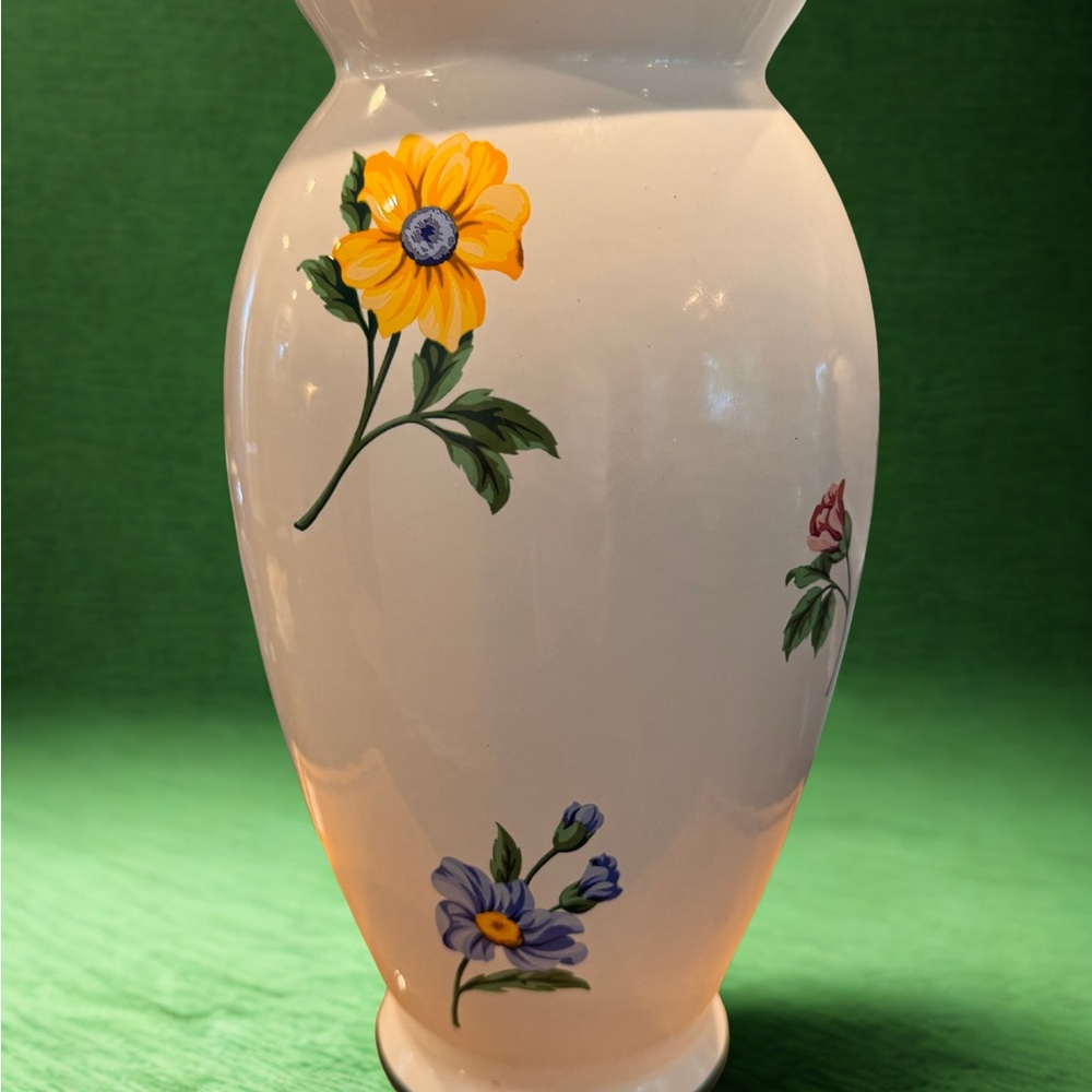 Tiffany & Co White and Yellow Floral Accent Vase